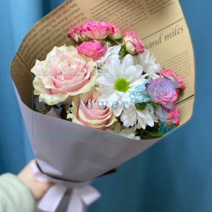 Букет цветов из: Розы и Хризантемы